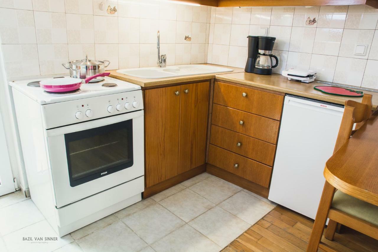 Daliani Cozy Studios Ханья Экстерьер фото