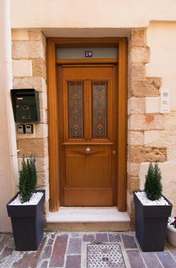 Daliani Cozy Studios Ханья Экстерьер фото